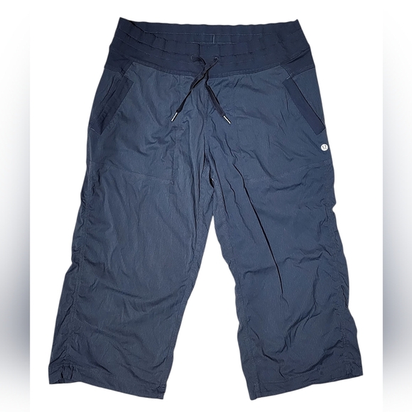 Lululemon Studio Crop Charcoal Grey Pants Size 10 Activewear Hiking - Picture 2 of 11